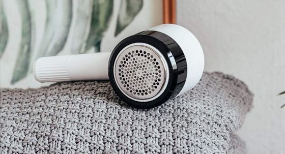 Portable Lint Remover In White And Black