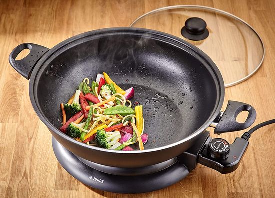 Chinese Cooking Wok With Black Base