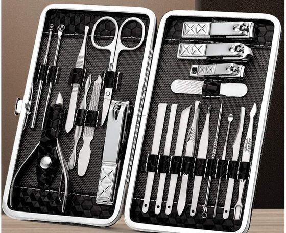 21 Pieces Nail Clipper Pedicure Set In Polished Steel