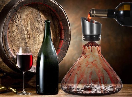 Glass Wine Decanter Aerator With Wide Base
