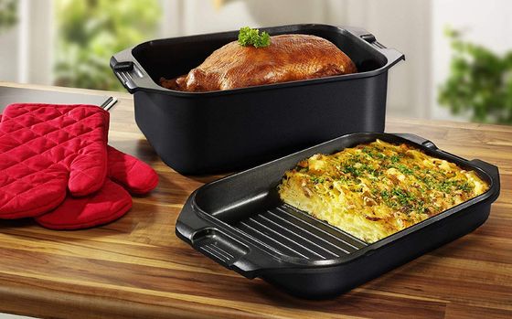 Induction Roasting Pan With Black Multi Lid