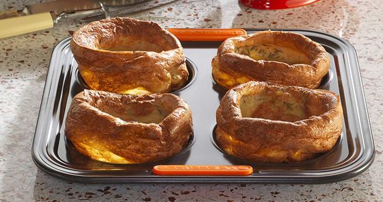 2 x 4 Cup Carbon Steel Non Stick Shallow Yorkshire Pudding Baking Tray 23 x 23 x 2cm 