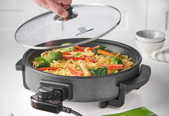 Plug In Wok Cooker With Clear Cover