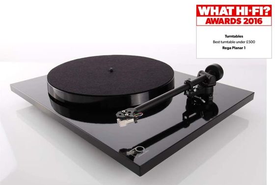 Turntable With Gloss Black Surface