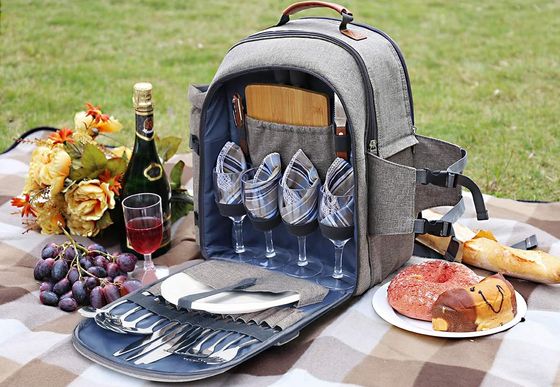 Insulated Picnic Bag With White Plates
