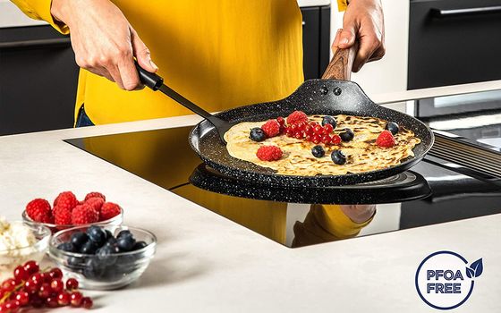 Flat Pancake Pan With Wooden Handle
