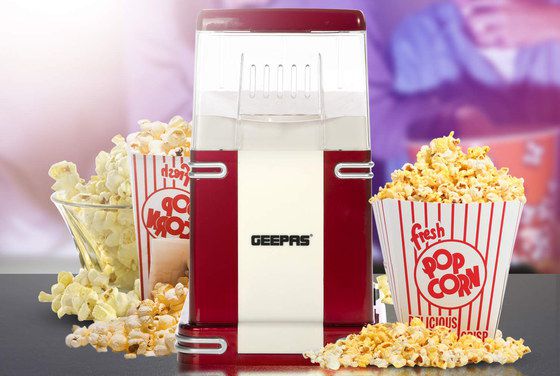 Popcorn Maker Machine With White Cartons