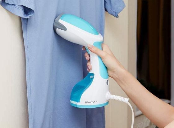 Travel Clothes Steamer With Blue Grip