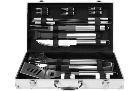 BBQ Essentials Kit With Handle