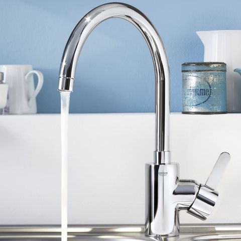 Grohe Kitchen Tap With Water Running