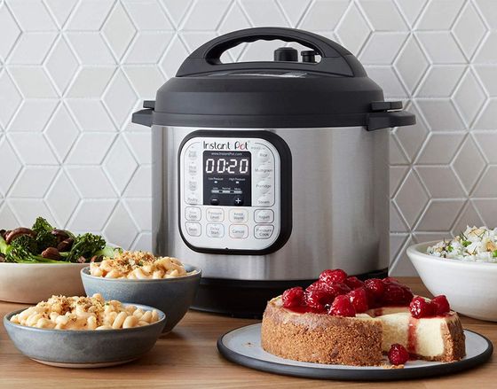 Electric Pressure Cooker With Red Dial Digits
