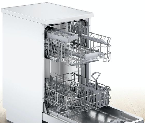 Slimline Dish Washer In White With Controls