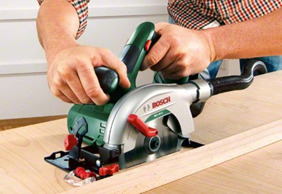 Lithium Wire-Free Circular Saw With Blade