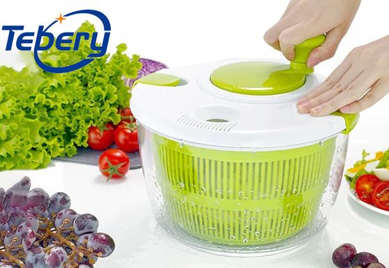 Salad Spinner With Green Cover