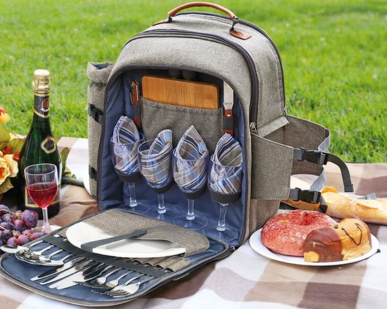 Extra Large Picnic Bag With White Plates
