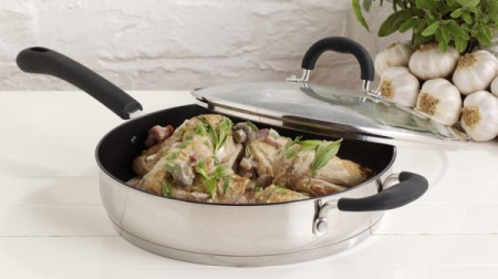 Stainless Steel Saute Pan With Lid With Garlic