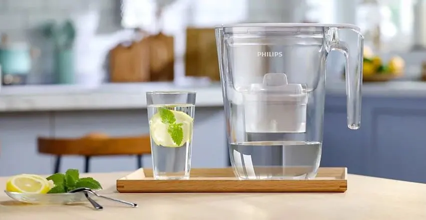 Water Filter Jug With Drink