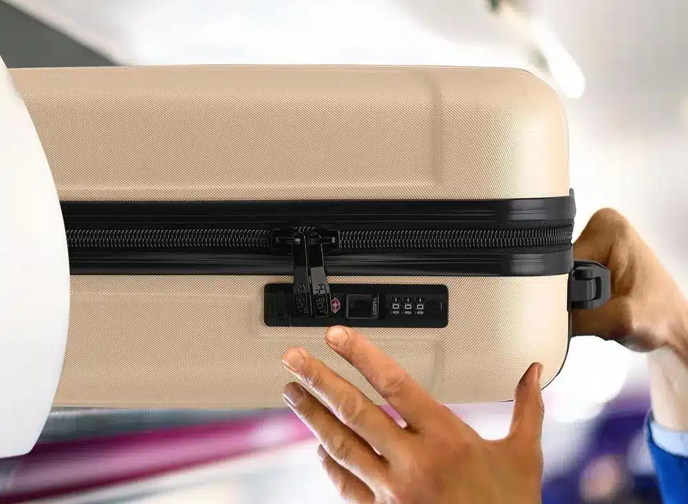 Flight Knight Premium Suitcase In Cream
