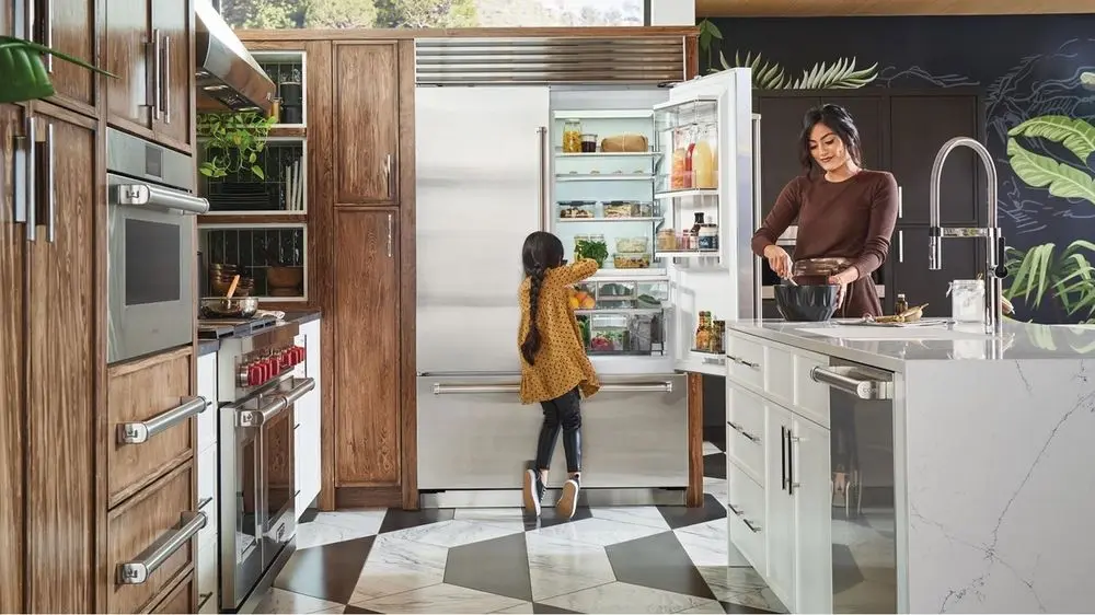 Fridge Freezer With Water And Ice Dispenser