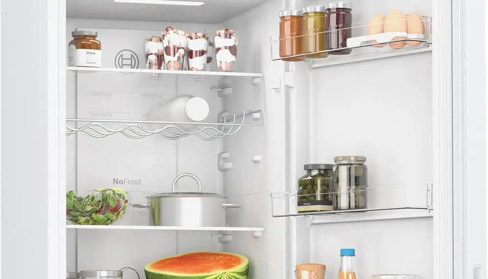 Bosch Home Kitchen No Frost Fridge Freezer With Food