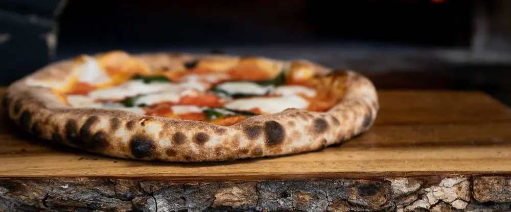 Pizza Cooked Crispy Style