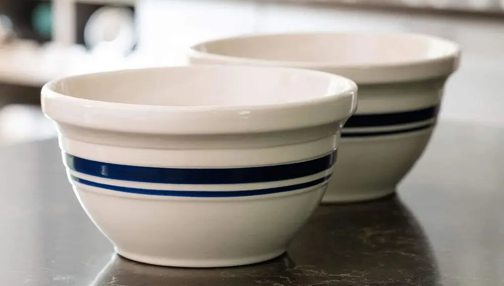 x2 White Ceramic Mixing Bowl Set