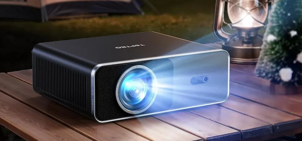 TopTro Smart Mobile Projector In Black