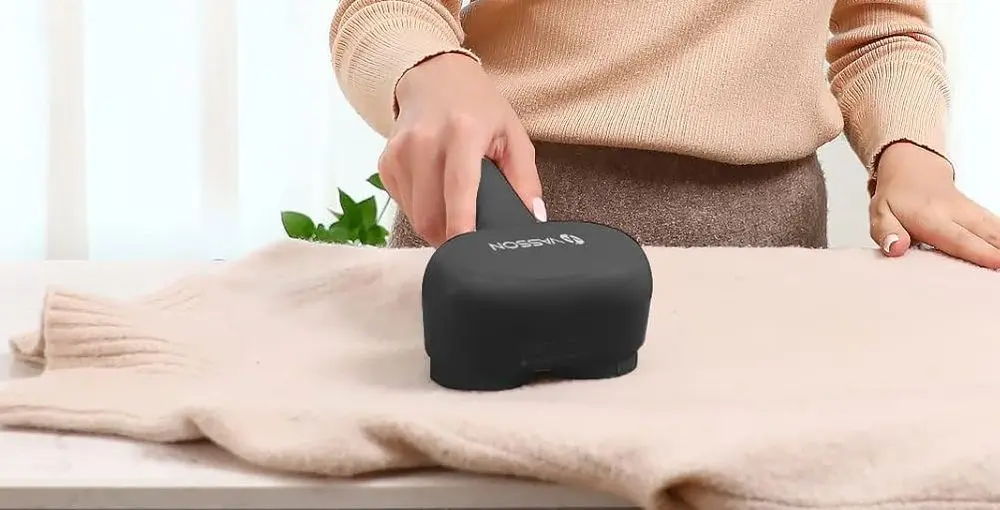 Vasson Fabric Shaver Bobble Remover In Black