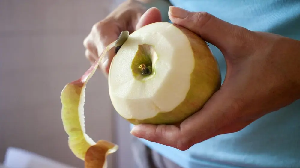 Apple Peeler By Hand