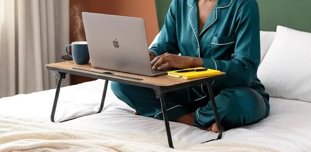 GEEZY Foldable Laptop Table On Bed