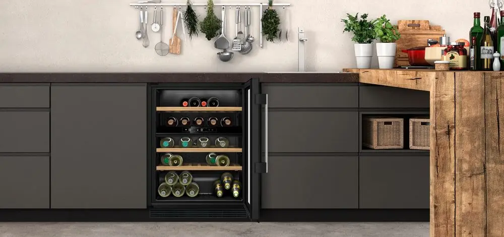 Integrated Wine Fridge With Bottles