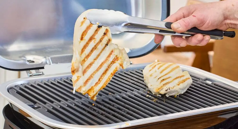 Tabletop Electric Grill Heating Up