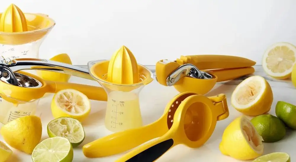 Hand Held Lemon Squeezer & Juicer
