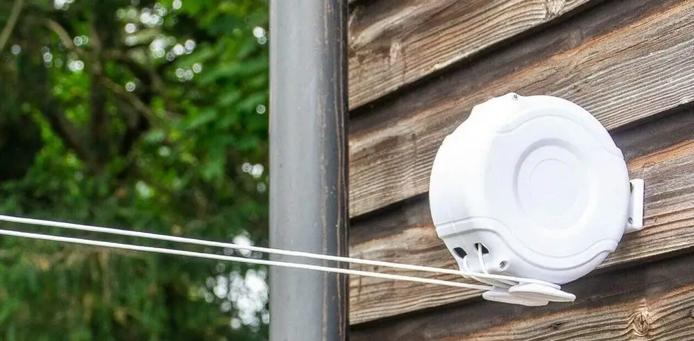 Wall Mounted Clothesline Fixed To Shed
