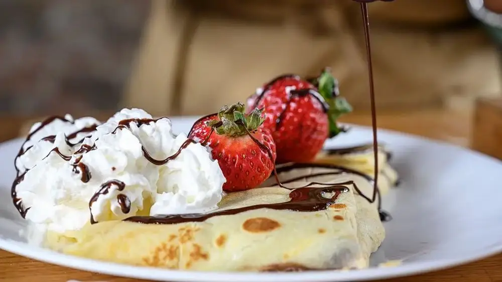 Cream And Crêpes Plus Strawberry