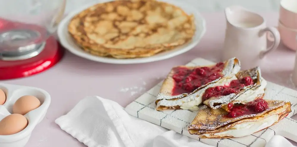 Crêpe & Jug