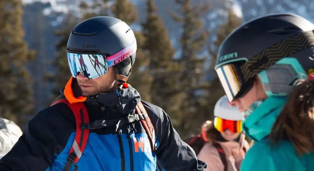 Ski Touring Helmets On Piste. Best Ski Helmet With Visor For Ladies & Men.