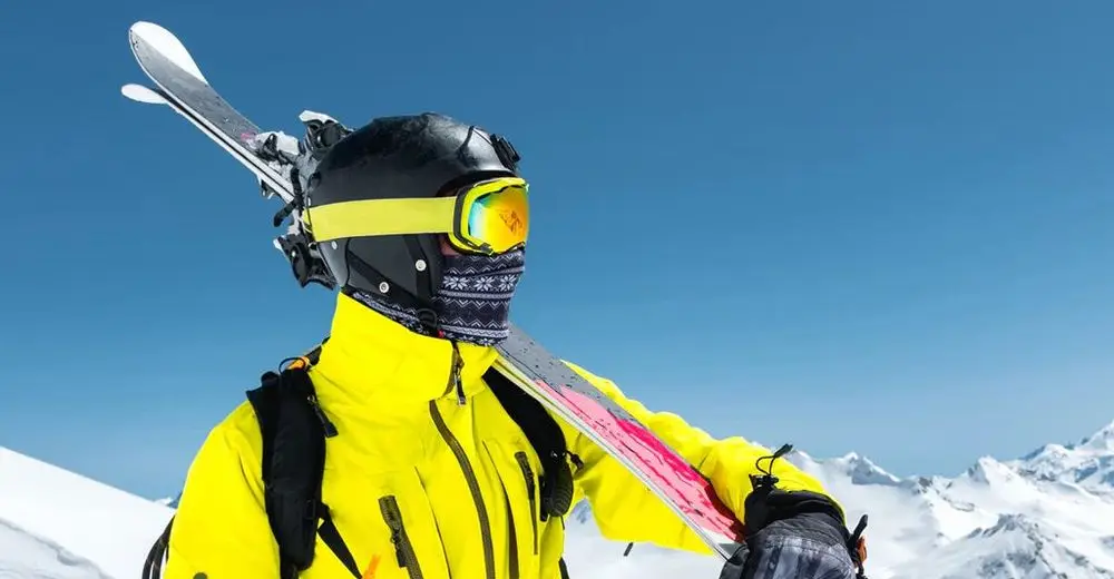 Ski Helmet With Visor Band In Yellow