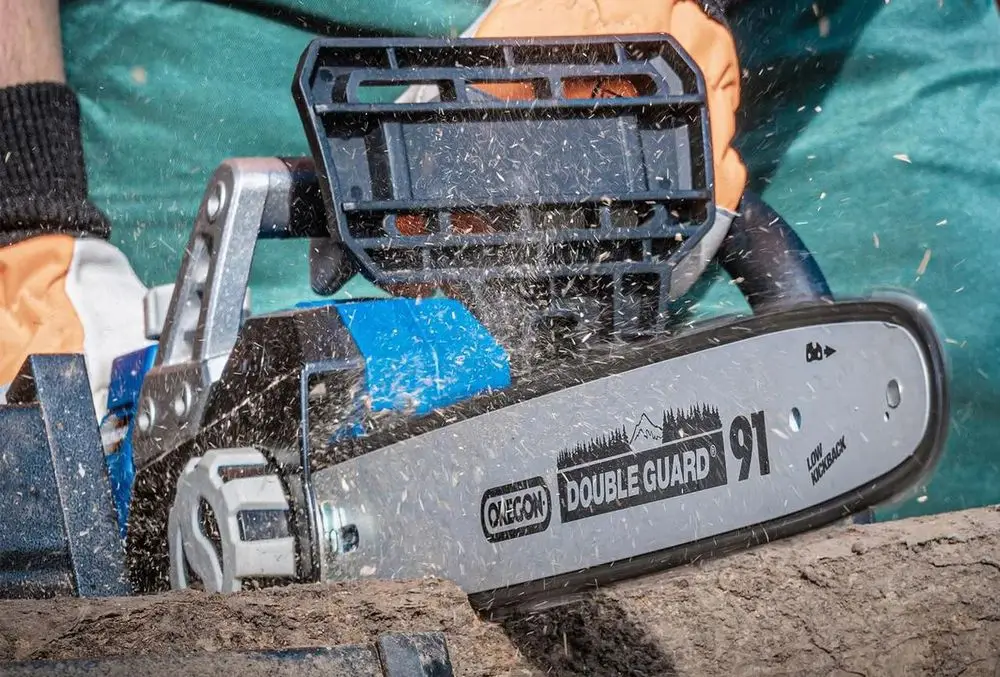 Powerful Electric Chainsaw Cutting Wood