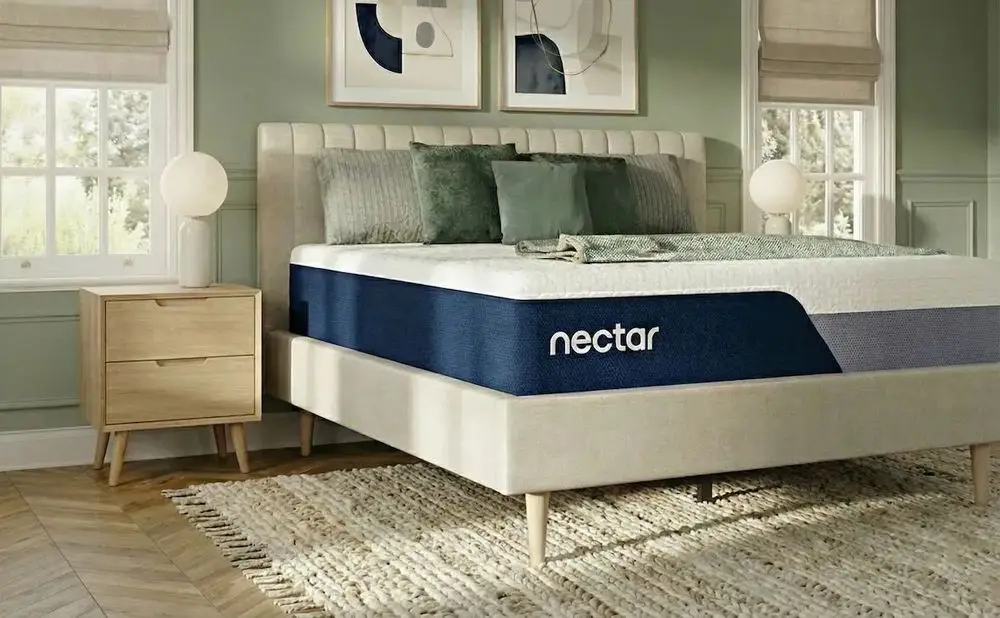 Double Bed Memory Foam Mattress In Bedroom