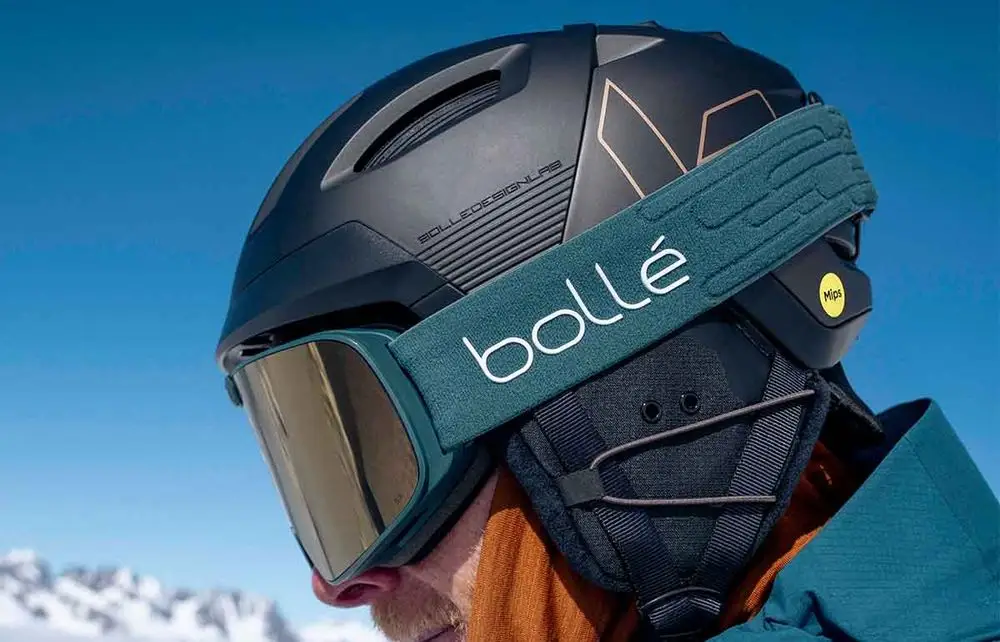 Snowboard Helmet With Goggles Band