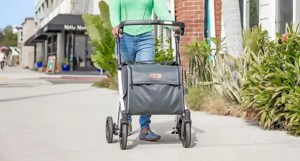 Foldable Walking Frame With 4 Wheels