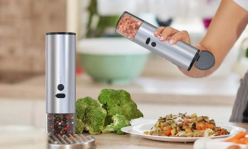 Automatic Salt & Pepper Rechargeable Shaker