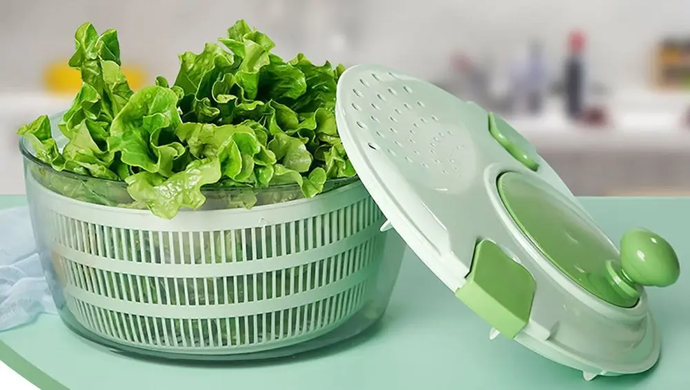 Vegetable Spinner Dryer With Green Lid