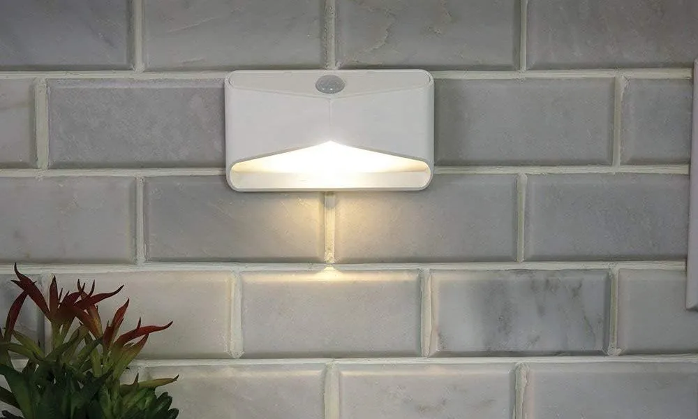Mr.Beams Indoor Battery Sensor Light On Wall
