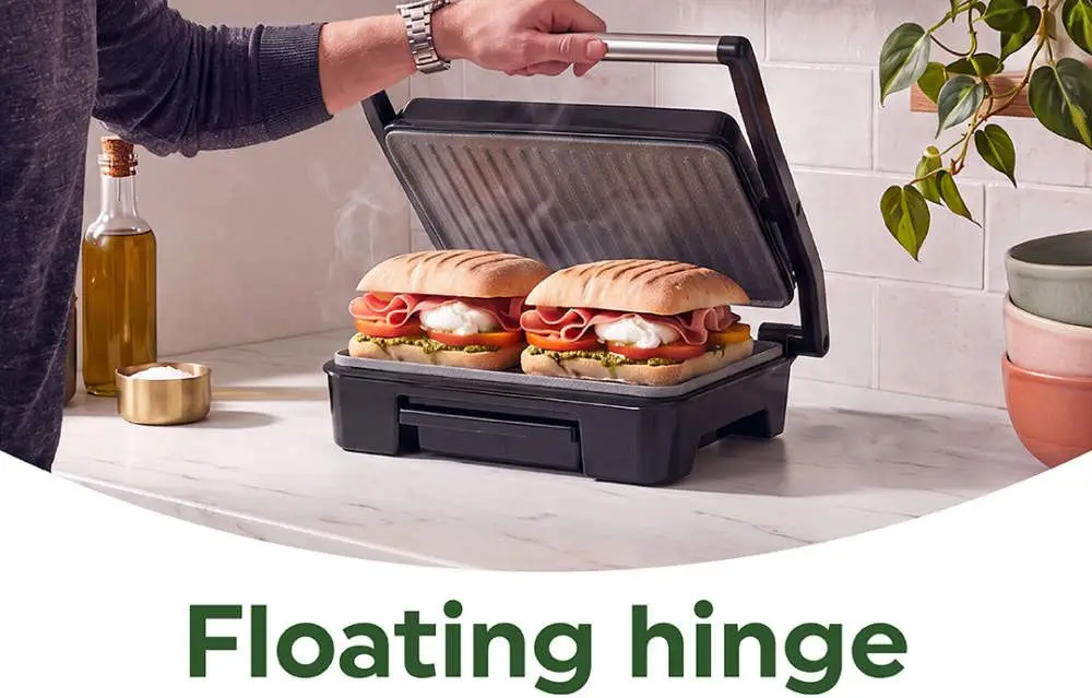 Health Grill With Timer & Floating Hinge On Countertop