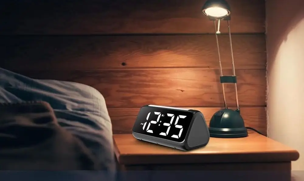 Digital Clock, Day And Date With Lamp