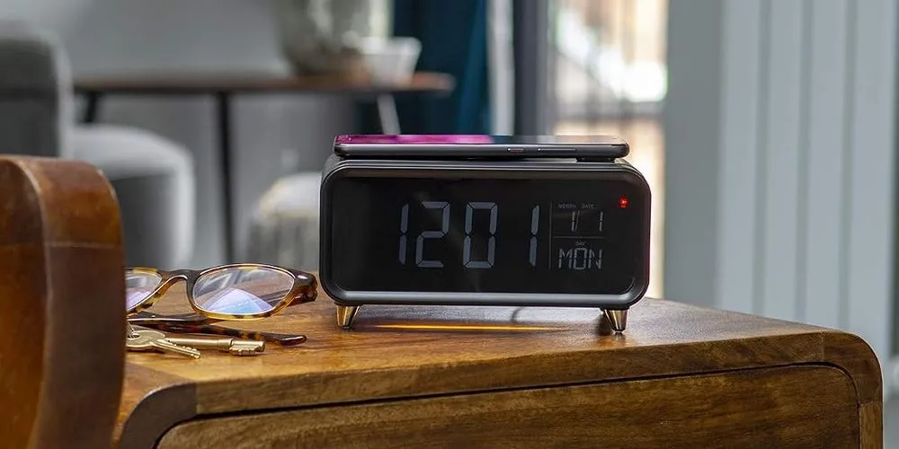 Groov-e Athena LCD Alarm Clock In Black