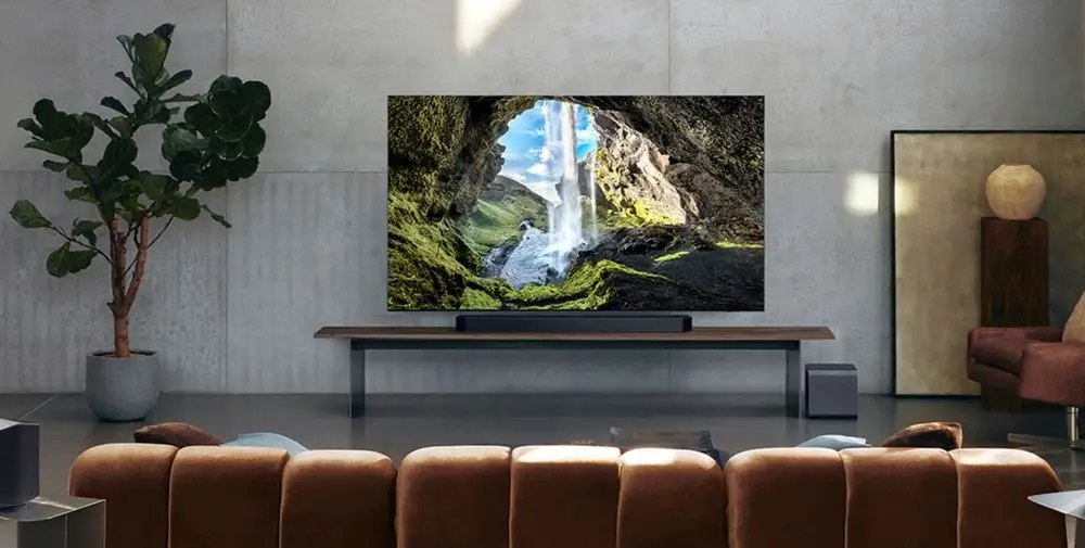 Small Soundbar In Living Room